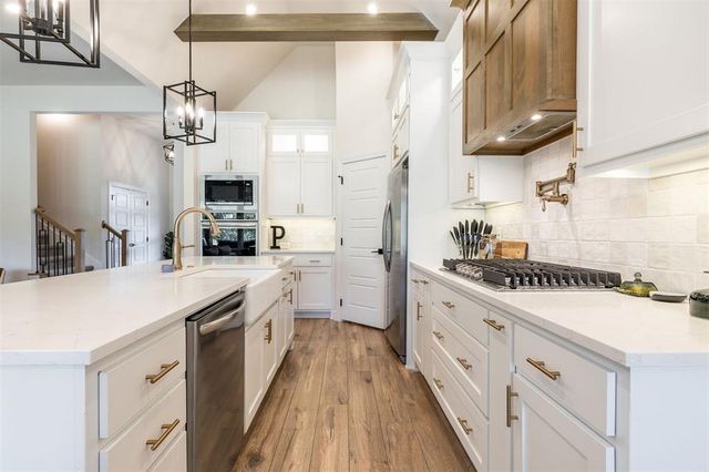 13791 Brook Crossing, Edmond, OK 73025