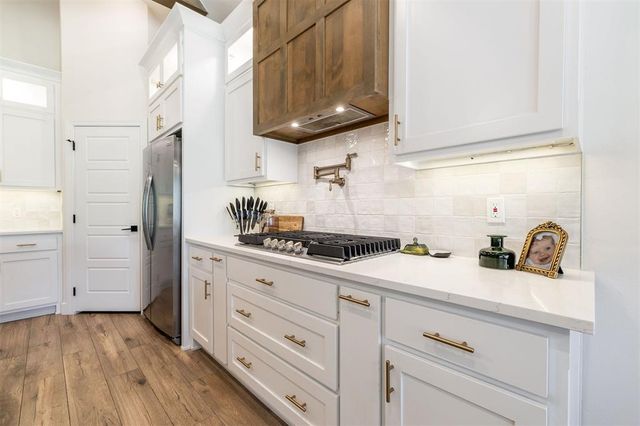13791 Brook Crossing, Edmond, OK 73025