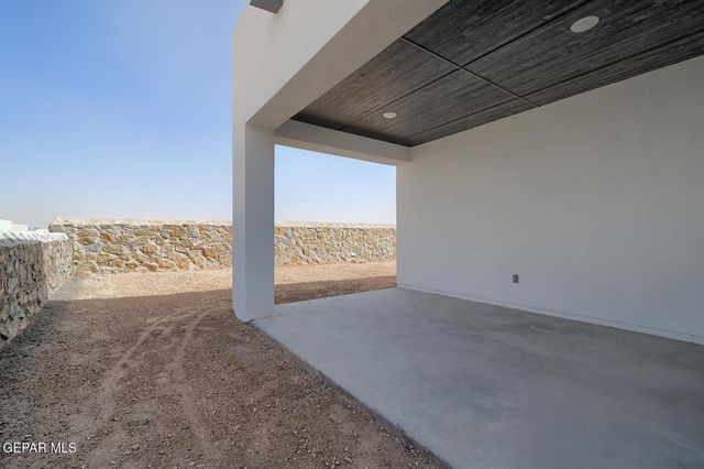 13829 Paseo Del Loma Court, Horizon City, TX 79928