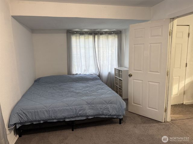 319 E Section Street, Mount Vernon, WA 98273