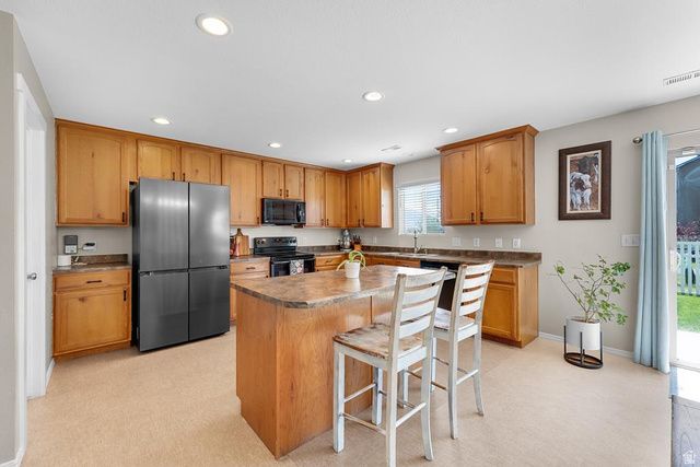 591 S OLIVE PL, Lehi, UT 84043