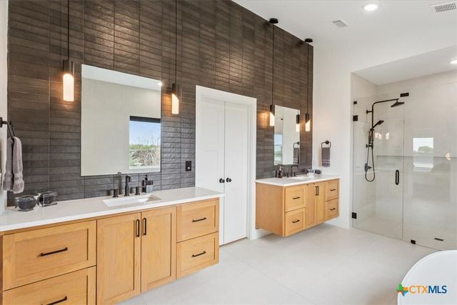 209 Glenview Circle, Belton, TX 76513