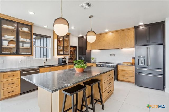 209 Glenview Circle, Belton, TX 76513