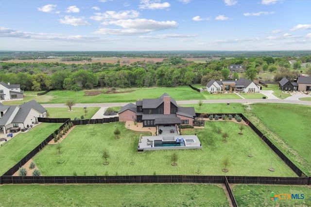 209 Glenview Circle, Belton, TX 76513