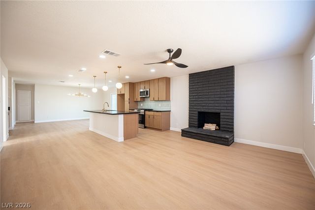 4454 Dennis Way, Las Vegas, NV 89121