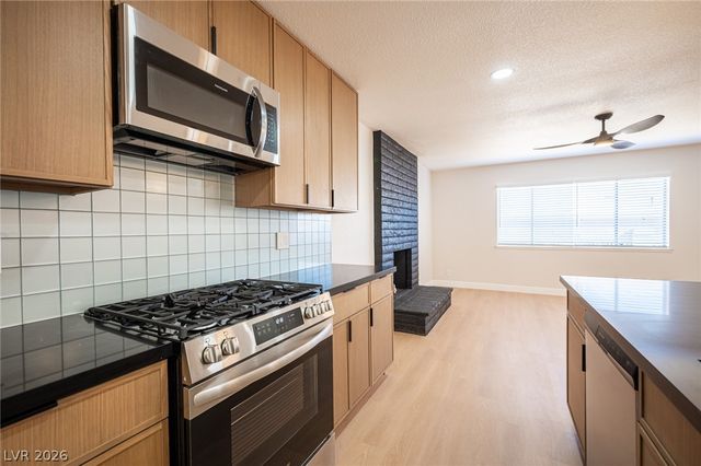 4454 Dennis Way, Las Vegas, NV 89121