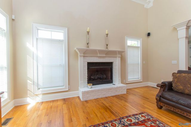 3107 Brook Park Drive, Owens Cross Roads, AL 35763