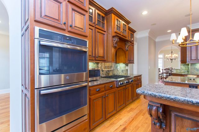 3107 Brook Park Drive, Owens Cross Roads, AL 35763