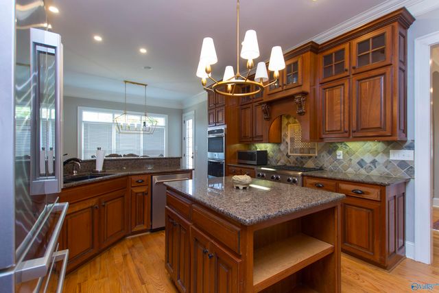 3107 Brook Park Drive, Owens Cross Roads, AL 35763