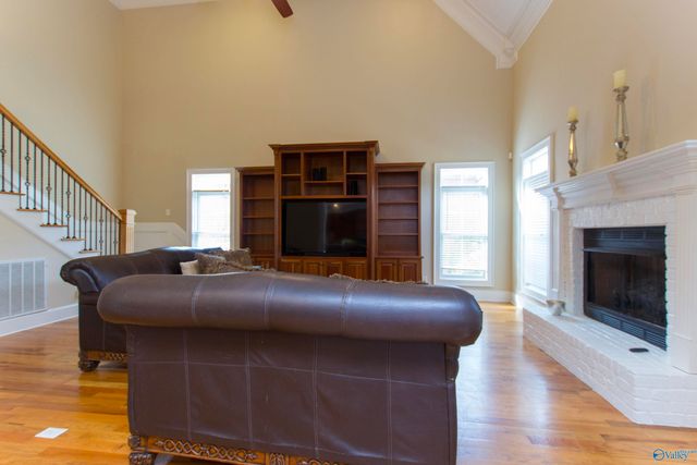 3107 Brook Park Drive, Owens Cross Roads, AL 35763