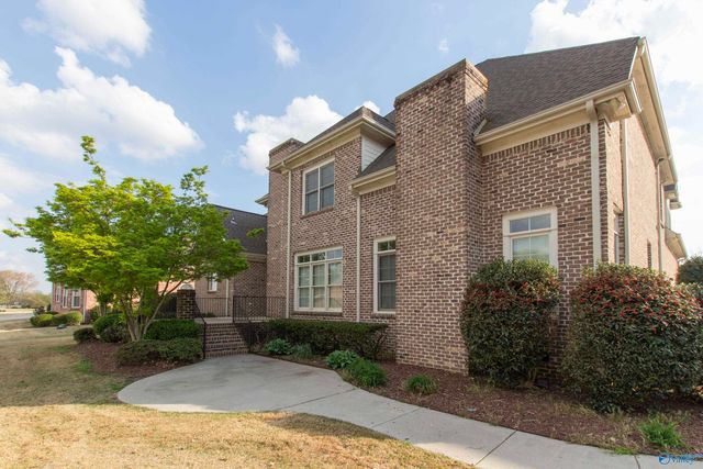 3107 Brook Park Drive, Owens Cross Roads, AL 35763