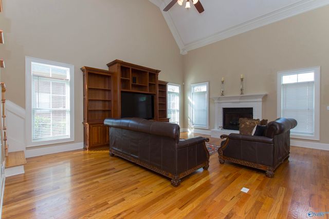 3107 Brook Park Drive, Owens Cross Roads, AL 35763
