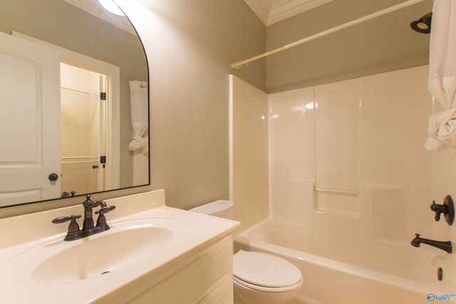 3107 Brook Park Drive, Owens Cross Roads, AL 35763