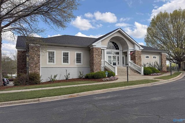 3107 Brook Park Drive, Owens Cross Roads, AL 35763