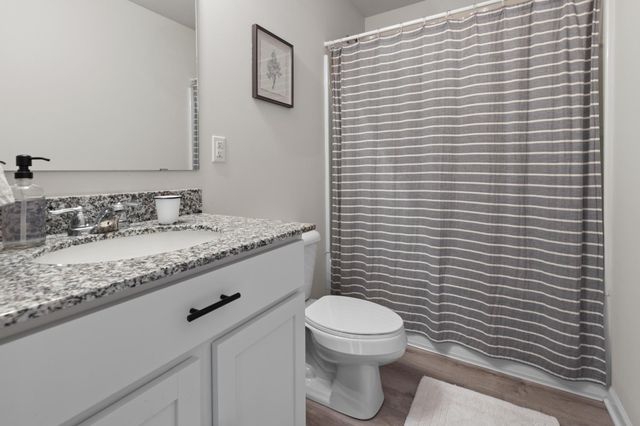 810 Springview Drive, Pleasantville, IA 50225