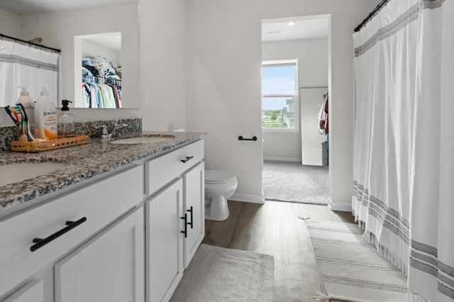 810 Springview Drive, Pleasantville, IA 50225