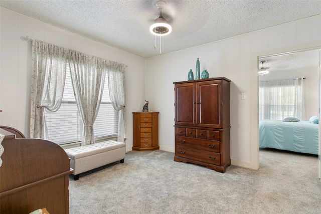 1605 Virginia Place, Fort Worth, TX 76107