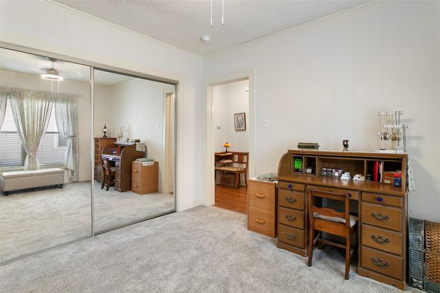 1605 Virginia Place, Fort Worth, TX 76107