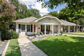 1605 Virginia Place, Fort Worth, TX 76107