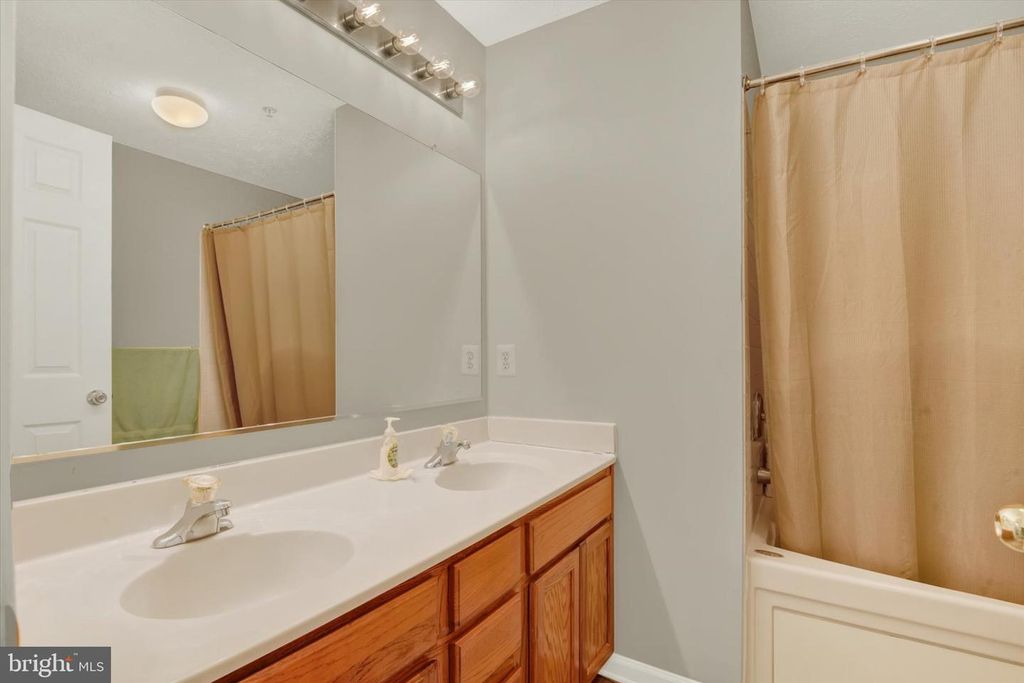 Image 14 of property listing at 11068 ALEX WAY #11068, Owings Mills, MD 21117