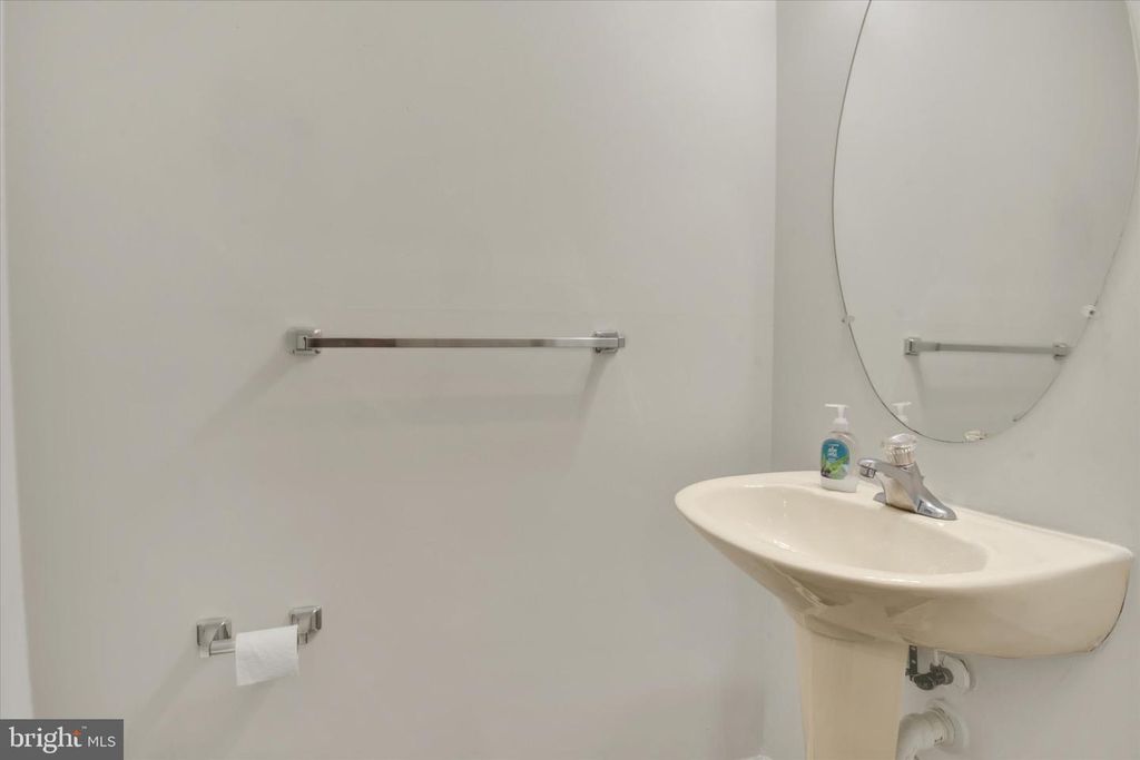 Image 22 of property listing at 11068 ALEX WAY #11068, Owings Mills, MD 21117