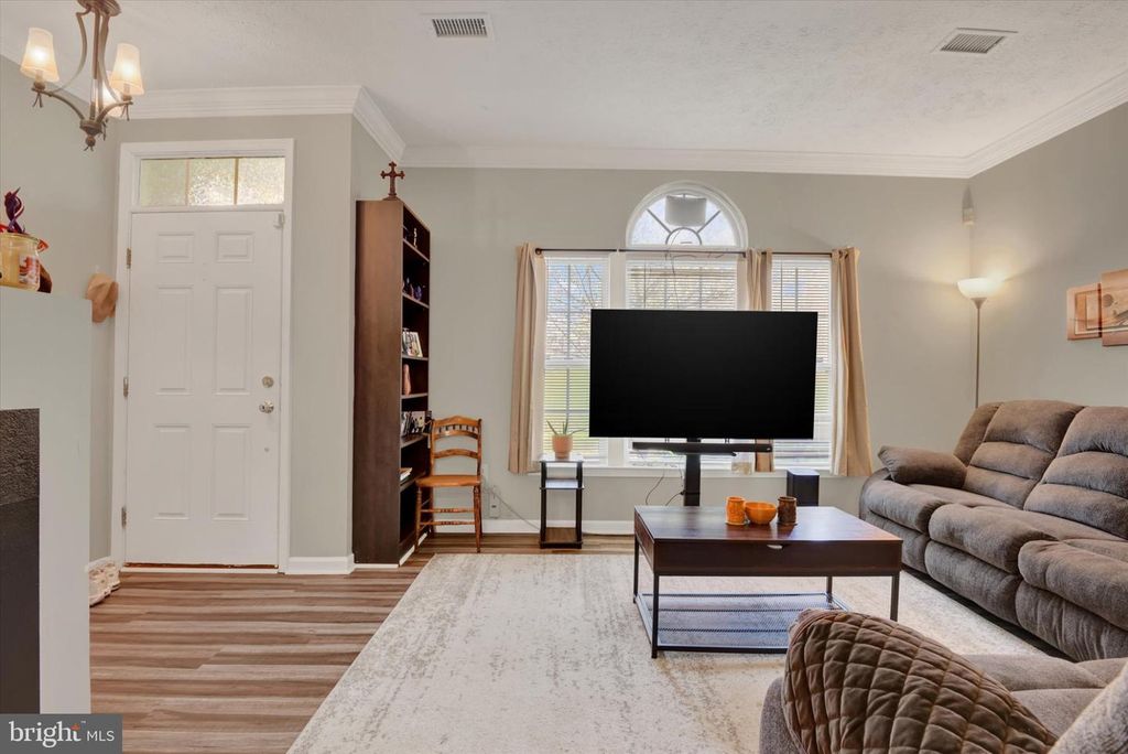 Image 6 of property listing at 11068 ALEX WAY #11068, Owings Mills, MD 21117