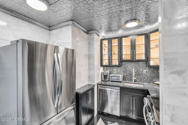 400 Deal Lake Drive 3A, Asbury Park, NJ 07712