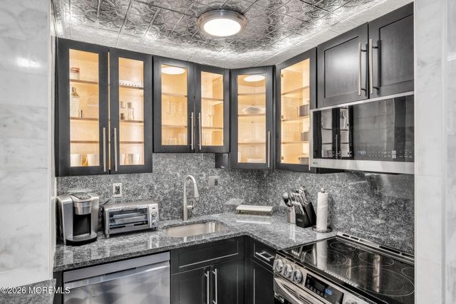 400 Deal Lake Drive 3A, Asbury Park, NJ 07712