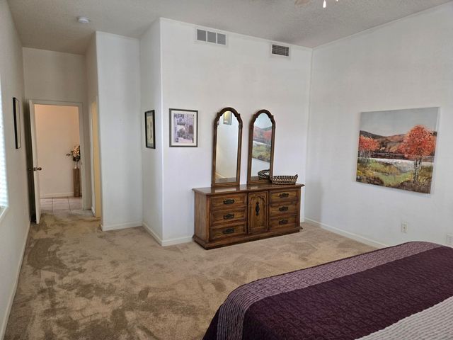 2185 Deer Trail Loop NE, Albuquerque, NM 87124