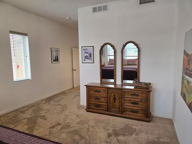 2185 Deer Trail Loop NE, Albuquerque, NM 87124