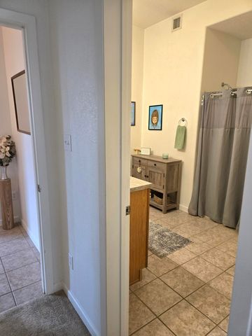 2185 Deer Trail Loop NE, Albuquerque, NM 87124