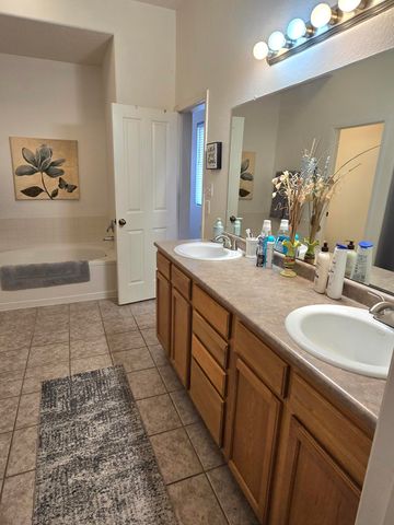 2185 Deer Trail Loop NE, Albuquerque, NM 87124