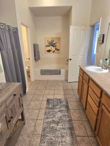 2185 Deer Trail Loop NE, Albuquerque, NM 87124