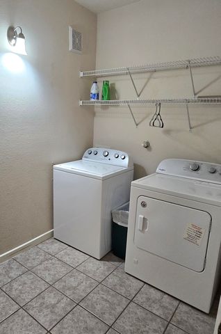 2185 Deer Trail Loop NE, Albuquerque, NM 87124