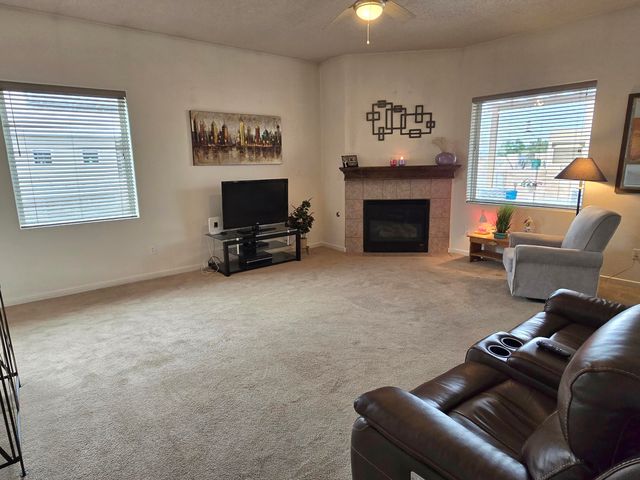 2185 Deer Trail Loop NE, Albuquerque, NM 87124