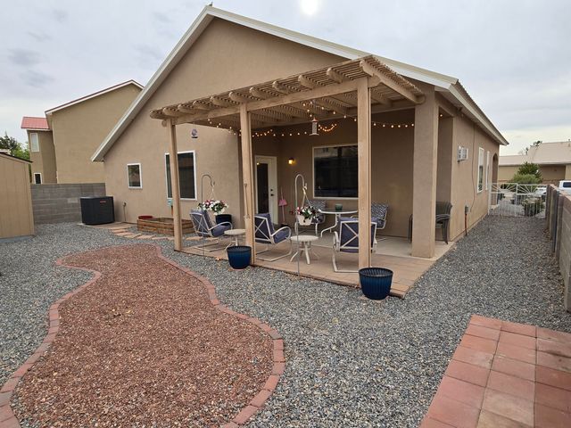 2185 Deer Trail Loop NE, Albuquerque, NM 87124