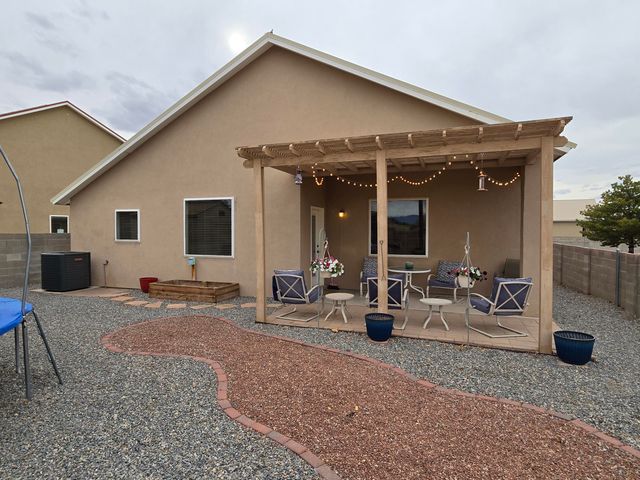 2185 Deer Trail Loop NE, Albuquerque, NM 87124