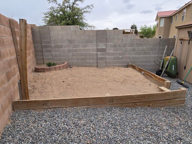 2185 Deer Trail Loop NE, Albuquerque, NM 87124