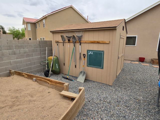 2185 Deer Trail Loop NE, Albuquerque, NM 87124