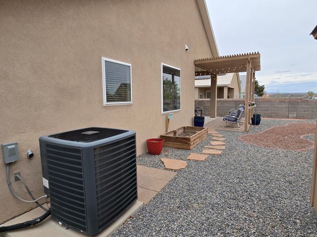 2185 Deer Trail Loop NE, Albuquerque, NM 87124