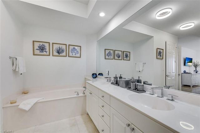 400 Flagship DR 705, Naples, FL 34108