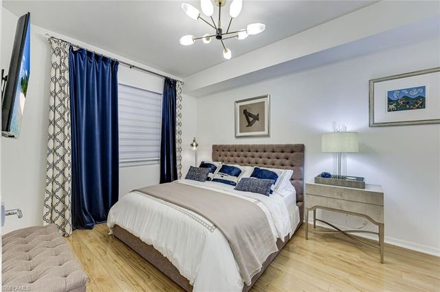 400 Flagship DR 705, Naples, FL 34108