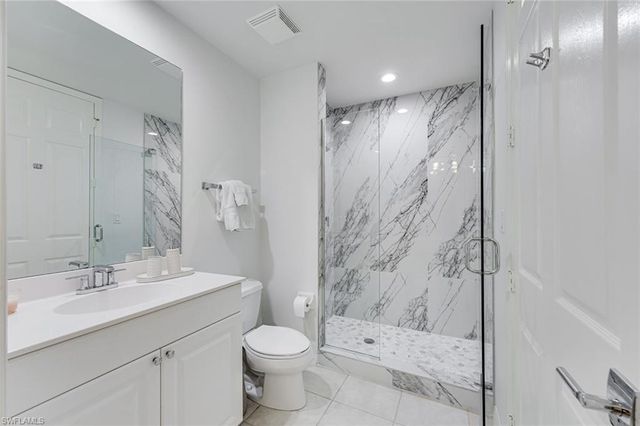400 Flagship DR 705, Naples, FL 34108