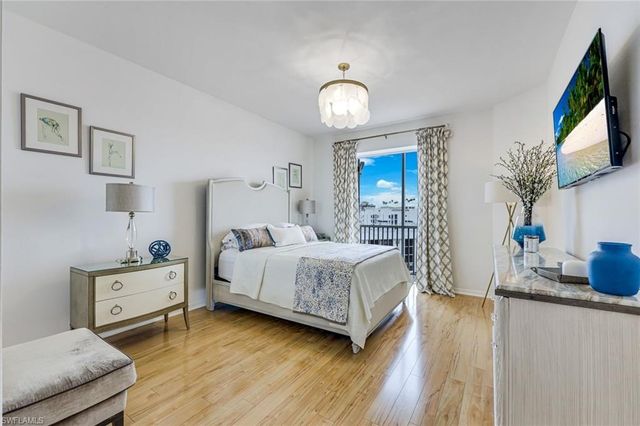 400 Flagship DR 705, Naples, FL 34108