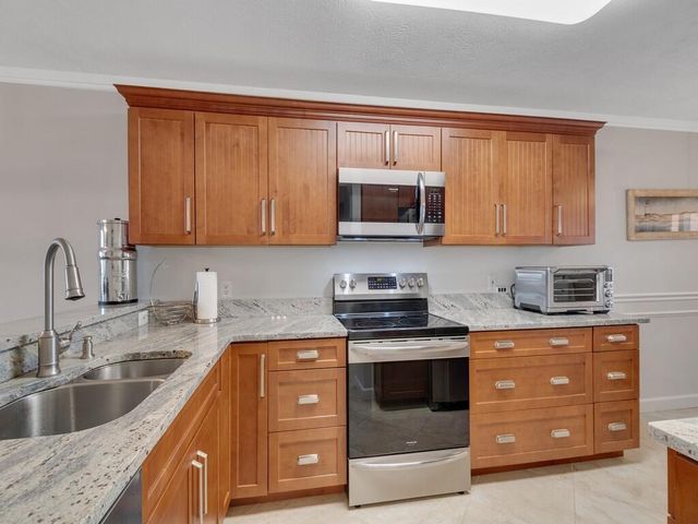 5167 N Highway A1a Highway 504, Fort Pierce, FL 34949