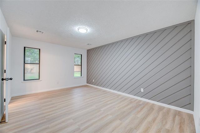 2452 STONE GLEN Drive, El Reno, OK 73036