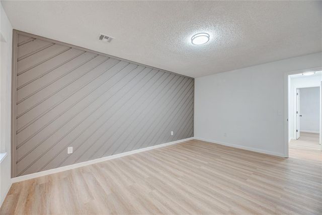 2452 STONE GLEN Drive, El Reno, OK 73036