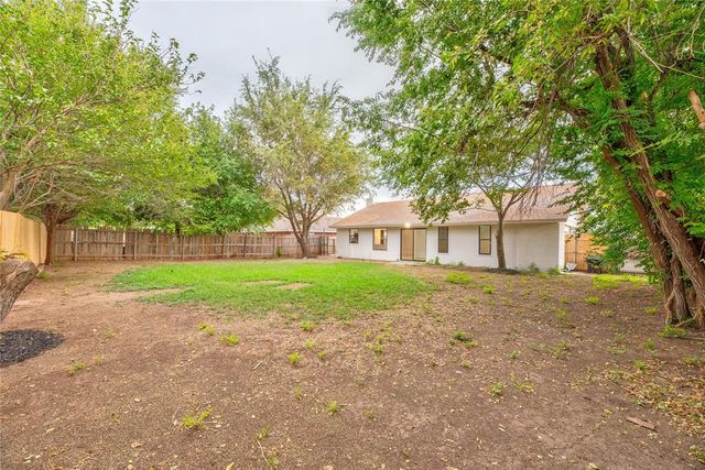 2452 STONE GLEN Drive, El Reno, OK 73036