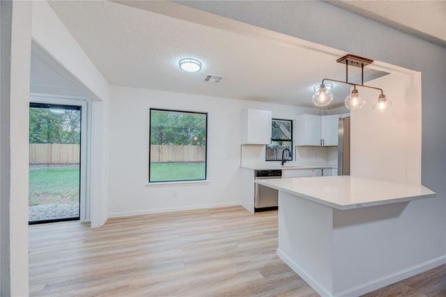 2452 STONE GLEN Drive, El Reno, OK 73036