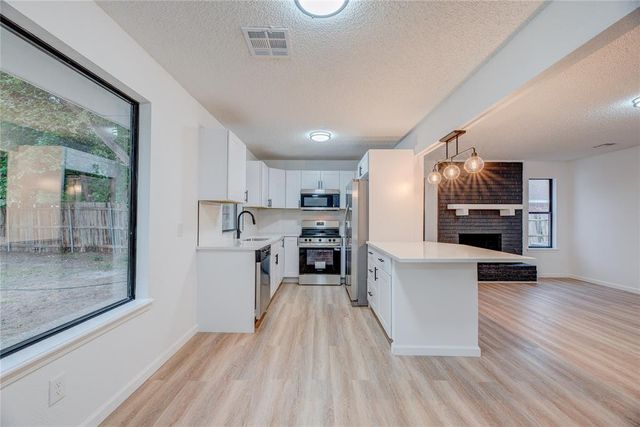 2452 STONE GLEN Drive, El Reno, OK 73036